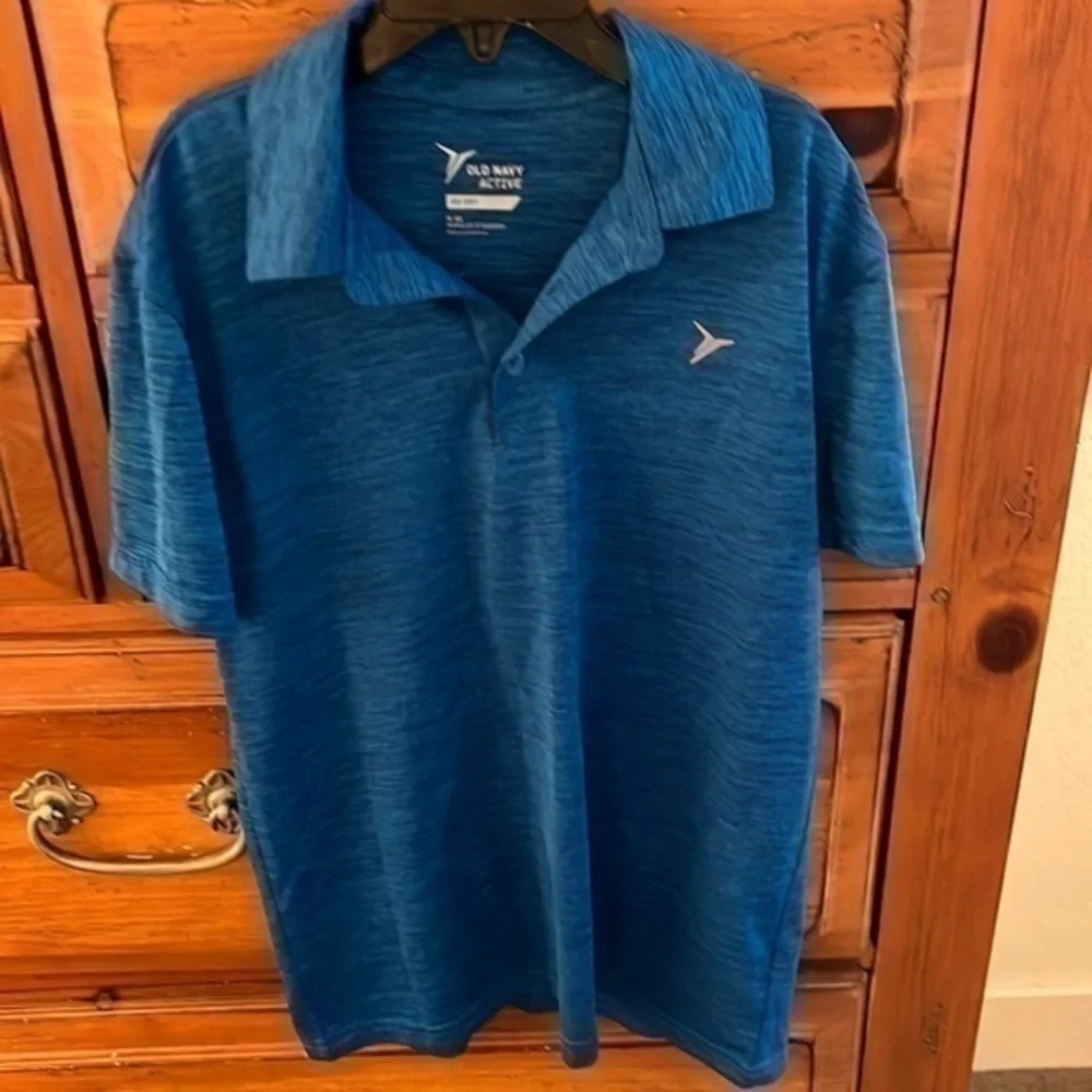 Old Navy Active Boy’s blue polo shirt size 8 EUC